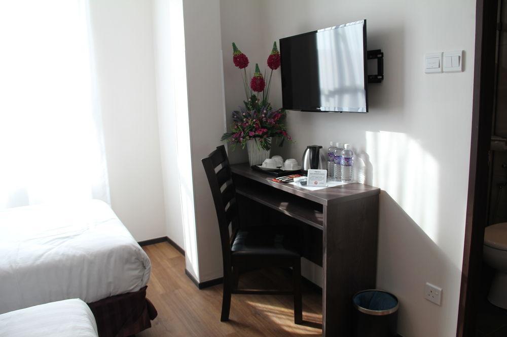 Kl Hotel Labuan Esterno foto