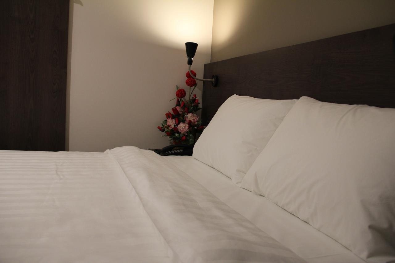 Kl Hotel Labuan Esterno foto